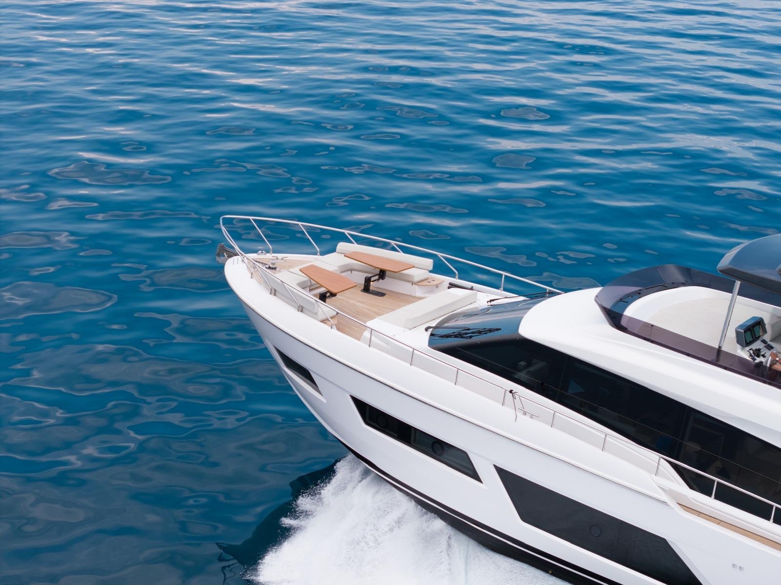 SONIC - yacht Ferretti 20 m